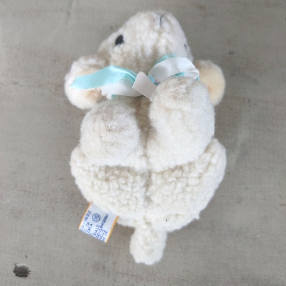 Vintage 1982 Dakin Little Baby Lamb Sitting Down Wool Blue White Ribbon Bow 6"H - Picture 10 of 12